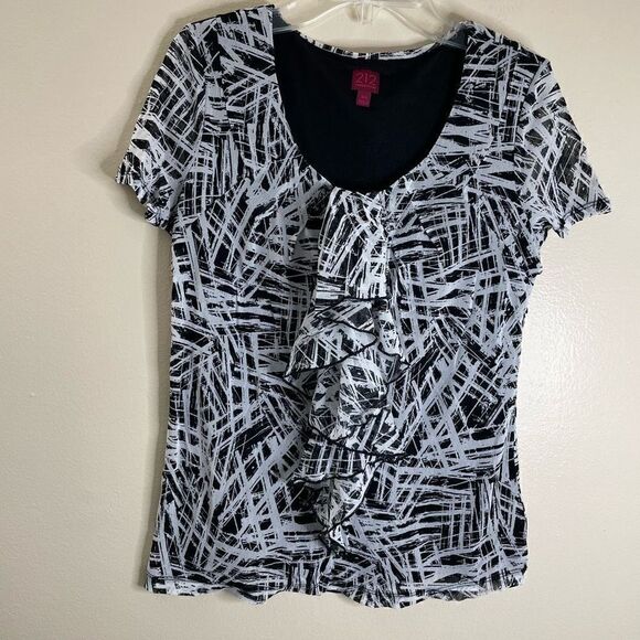 212 Collection| Ruffle| Lightweight| Has Stretch - Picture 5 of 11